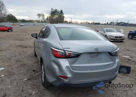 2018 Toyota Yaris Ia из США, поврежденный, VIN 3MYDLBYV5JY323621